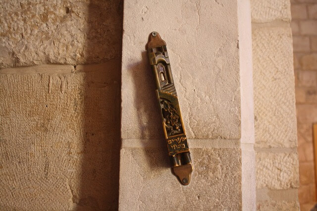 מזוזות באינטרנט